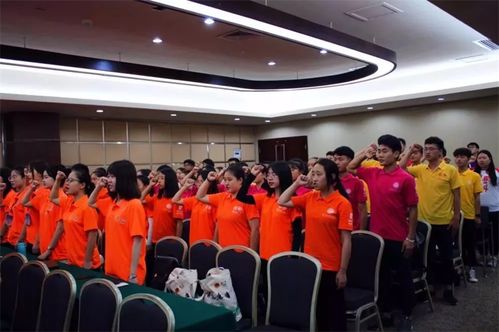 求是學(xué)院志愿者服務(wù)貴陽(yáng)工業(yè)產(chǎn)品博覽會(huì) 助力展覽服務(wù)再升級(jí)